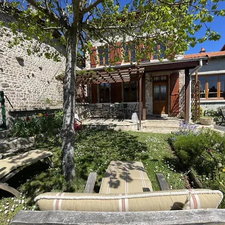 Holiday home Maison Cocooning A La Montagne - Activites Nature, Cheminee, Jardin Clos, Animaux Bienvenus - Fr-1-489-448
