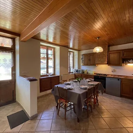 Maison Individuelle Paisible Avec Animaux Admis, Activités Pour Tous - Fr-1-489-448 * Laprugne